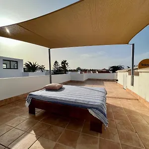 Hostal Pura Vida Surf Camp & School